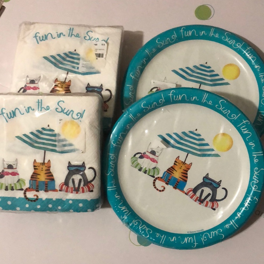 Beach cat summer plate + napkin party set